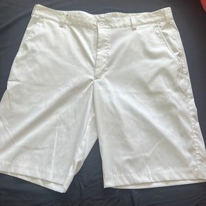 Men’s Niki golf shorts dri fit new